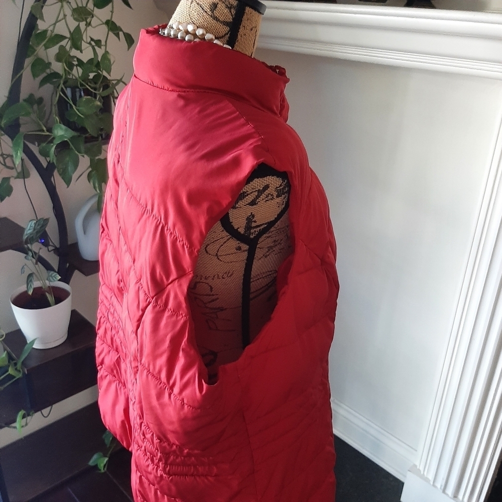 CHARTER CLUB PUFFER VEST - Picture 6 of 13